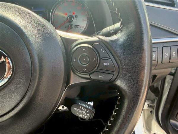 Ref:AUX-20111437 TOYOTA HARRIER 2019 - Image 2