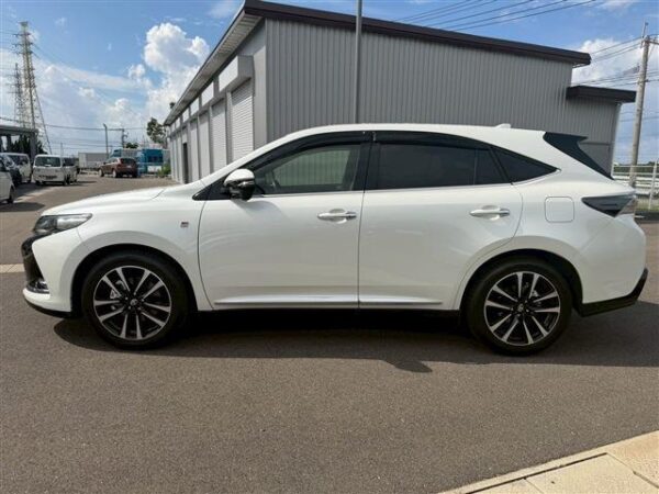 Ref:AUX-20111437 TOYOTA HARRIER 2019 - Image 9