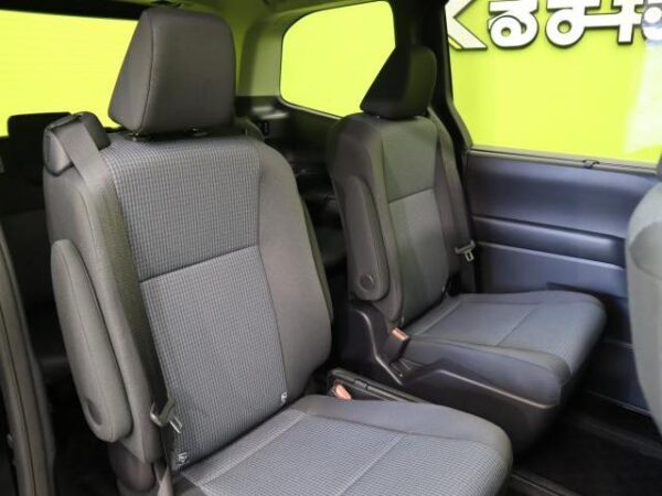 Ref:AUX-20118006 TOYOTA NOAH 2024 - Image 12