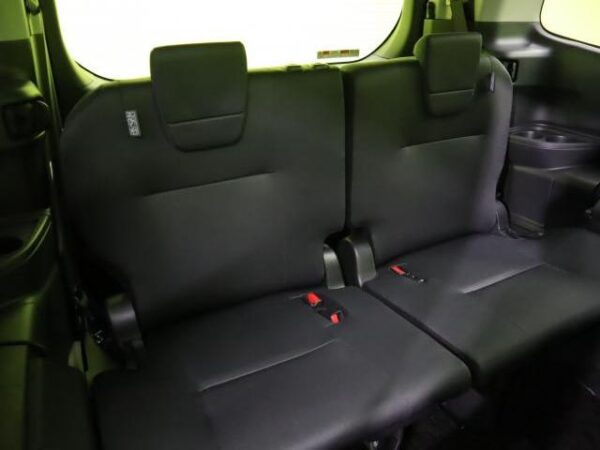Ref:AUX-20118006 TOYOTA NOAH 2024 - Image 13