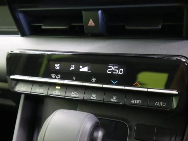 Ref:AUX-20118006 TOYOTA NOAH 2024 - Image 9