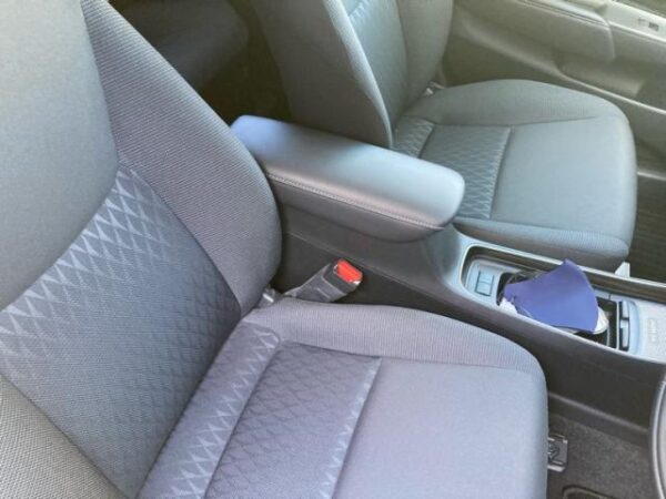 Ref:AUX-20122984 TOYOTA AQUA 2021 - Image 8