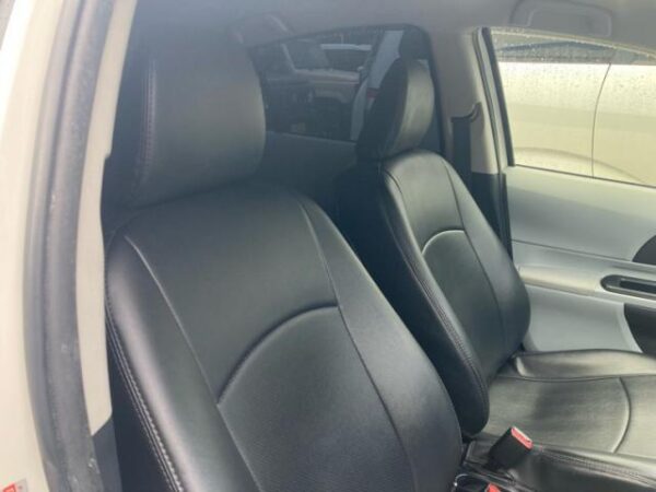 Ref:AUX-20123419 TOYOTA AQUA 2012 - Image 12