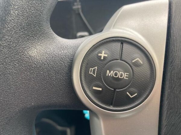 Ref:AUX-20123419 TOYOTA AQUA 2012 - Image 19