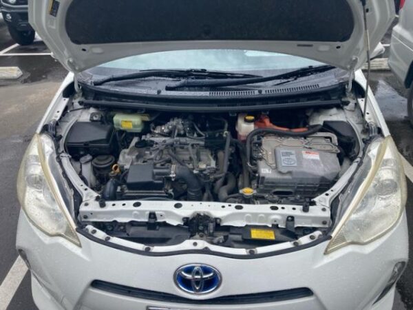 Ref:AUX-20123419 TOYOTA AQUA 2012 - Image 3