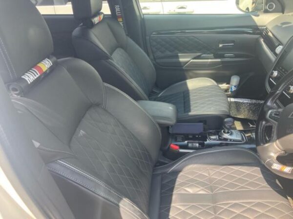 Ref:AUX-20123687 MITSUBISHI OUTLANDER PHEV 2019 - Image 16
