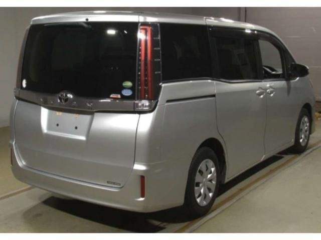 Ref:AUX-20123711 TOYOTA NOAH 2019 - Image 2