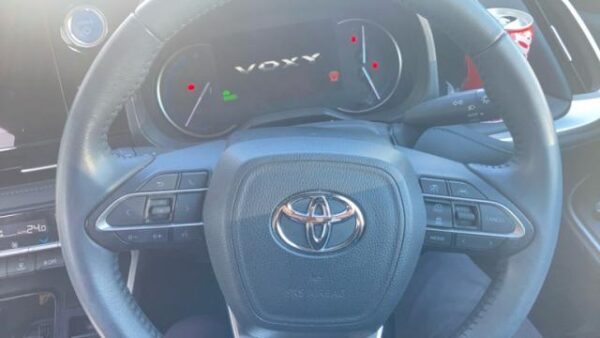 Ref:AUX-20123878 TOYOTA VOXY 2023 - Image 20