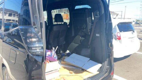 Ref:AUX-20123878 TOYOTA VOXY 2023 - Image 10