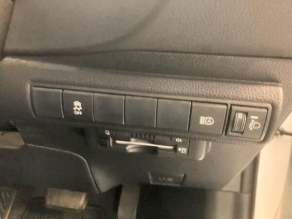 Ref:AUX-20123922 TOYOTA COROLLA SPACIO 2019 - Image 19