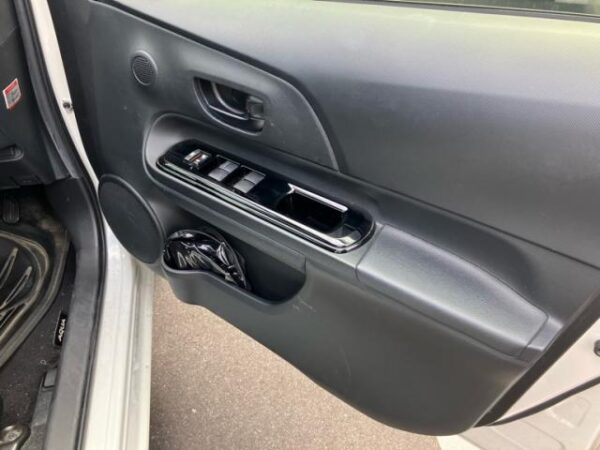 Ref:AUX-20123950 TOYOTA AQUA 2020 - Image 7