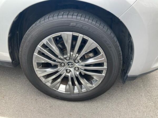 Ref:AUX-20123975 TOYOTA HARRIER 2018 - Image 5