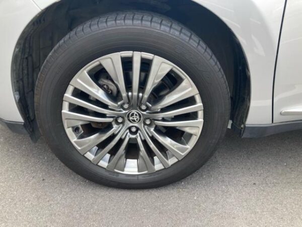 Ref:AUX-20123975 TOYOTA HARRIER 2018 - Image 8