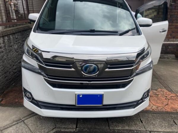 Ref:AUX-20124188 TOYOTA VELLFIRE HYBRID 2016