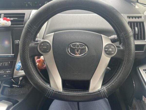 Ref:AUX-20124267 TOYOTA PRIUS ALPHA 2012 - Image 11