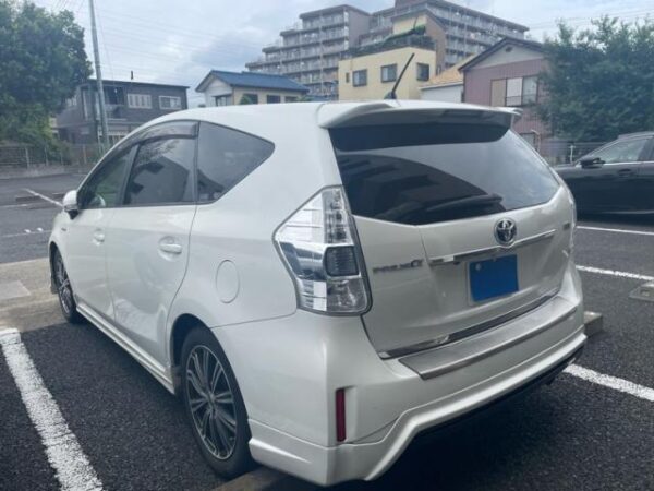 Ref:AUX-20124267 TOYOTA PRIUS ALPHA 2012 - Image 13