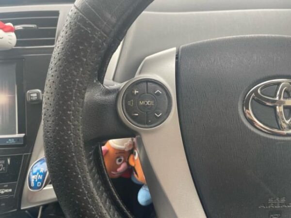 Ref:AUX-20124267 TOYOTA PRIUS ALPHA 2012 - Image 15