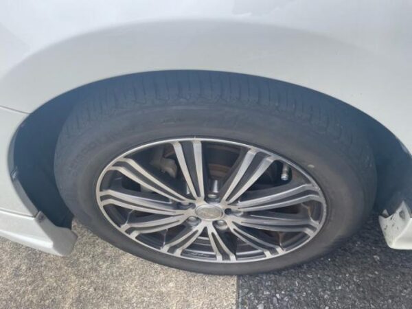 Ref:AUX-20124267 TOYOTA PRIUS ALPHA 2012 - Image 7