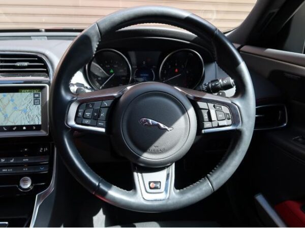 Ref:AUX-20124799 JAGUAR XE 2016 - Image 8