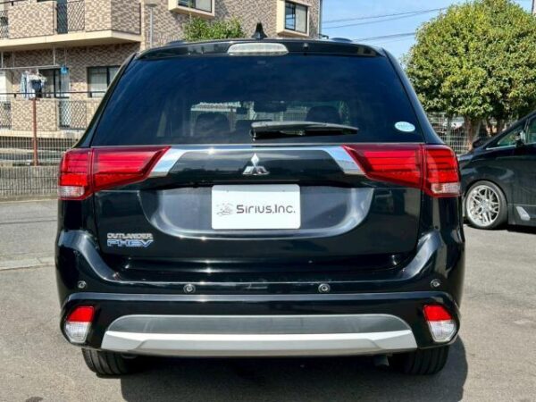Ref:AUX-20124838 MITSUBISHI OUTLANDER PHEV 2016 - Image 2
