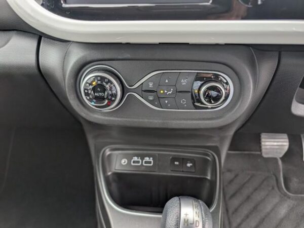 Ref:AUX-20125019 RENAULT TWINGO 2024 - Image 13