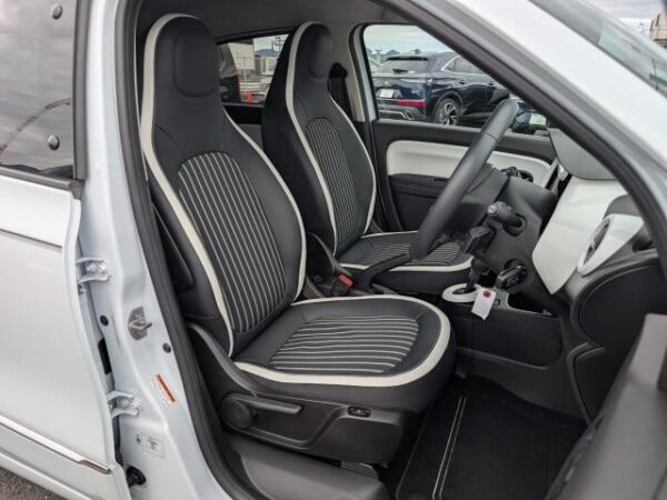 Ref:AUX-20125019 RENAULT TWINGO 2024 - Image 19