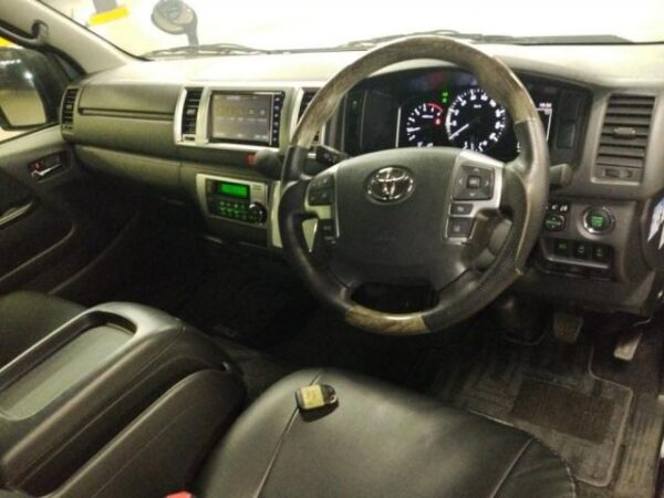 Ref:AUX-20125049 TOYOTA HIACE VAN 2022 - Image 4