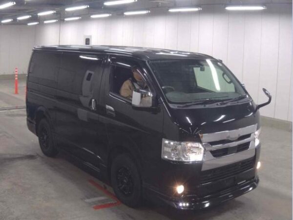 Ref:AUX-20125049 TOYOTA HIACE VAN 2022