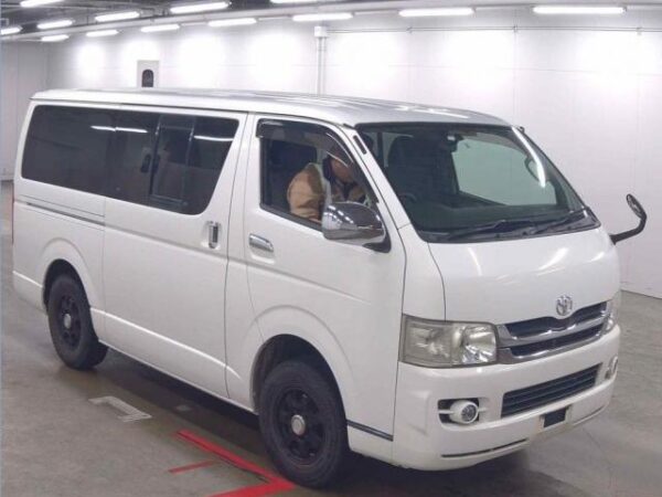 Ref:AUX-20125070 TOYOTA HIACE VAN 2009