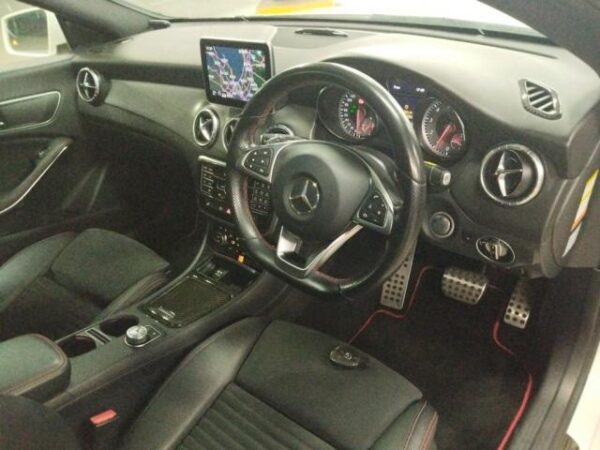 Ref:AUX-20125072 MERCEDES BENZ CLA-CLASS SHOOTING BRAKE 2016 - Image 3