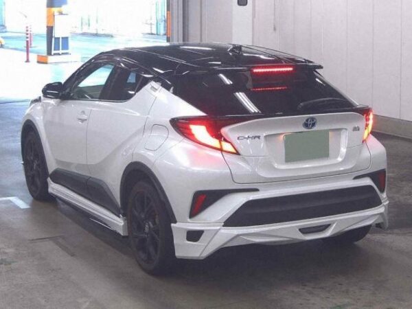Ref:AUX-20125205 TOYOTA C-HR 2021 - Image 6