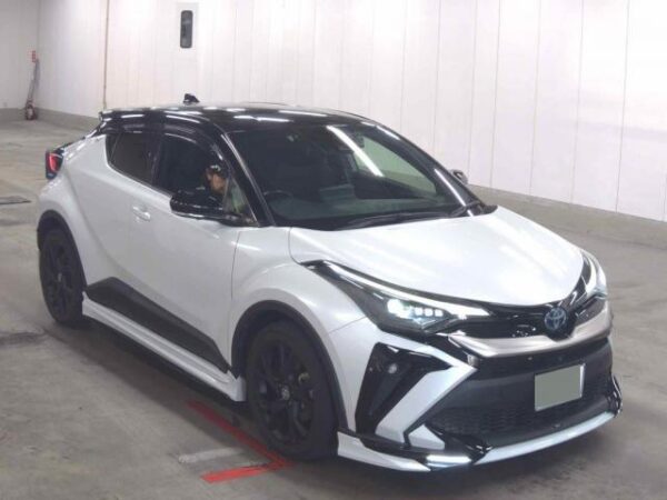Ref:AUX-20125205 TOYOTA C-HR 2021
