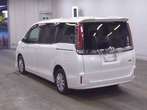 Ref:AUX-20125213 TOYOTA NOAH 2018 - Image 2