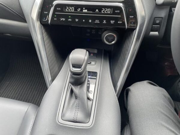 Ref:AUX-20129361 TOYOTA HARRIER HYBRID 2024 - Image 8