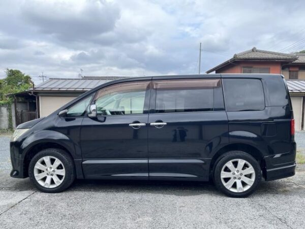 Ref:AUX-20135987 MITSUBISHI DELICA D:5 2010 - Image 12