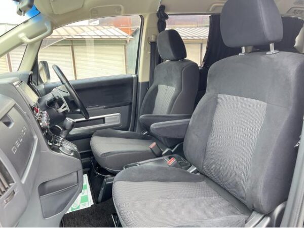 Ref:AUX-20135987 MITSUBISHI DELICA D:5 2010 - Image 16