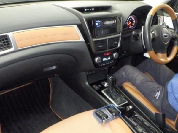 Ref:AUX-20136037 SUBARU EXIGA CROSSOVER7 2015 - Image 3