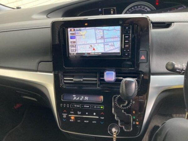 Ref:AUX-20140131 TOYOTA ESTIMA 2017 - Image 20