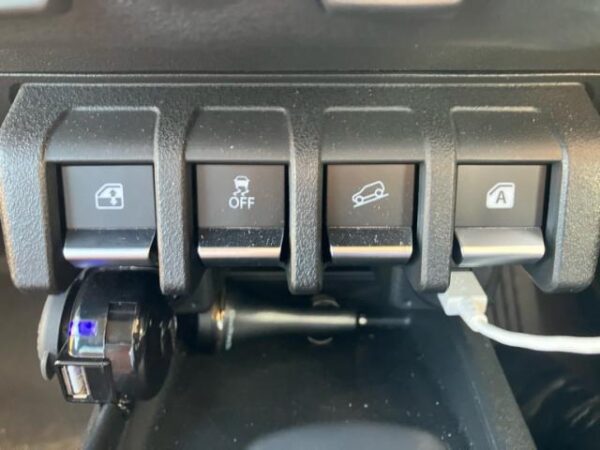 Ref:AUX-20140387 SUZUKI JIMNY 2022 - Image 15