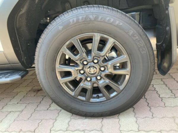 Ref:AUX-20140451 TOYOTA LAND CRUISER 2024 - Image 5