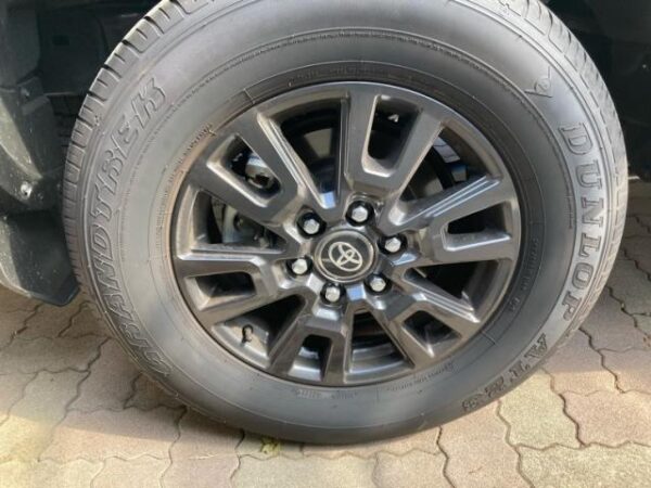 Ref:AUX-20140451 TOYOTA LAND CRUISER 2024 - Image 6