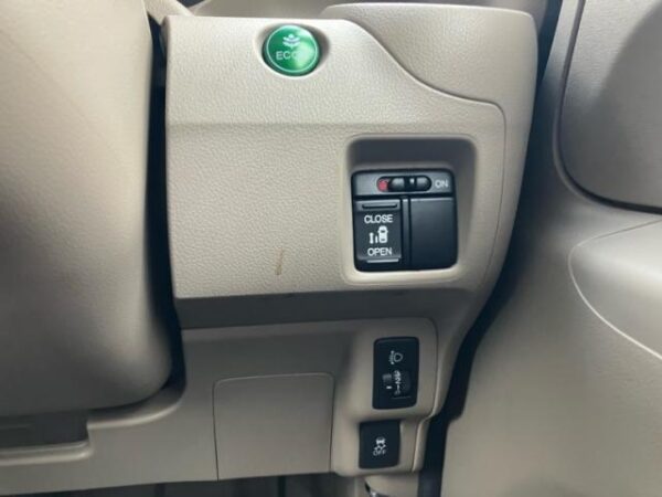 Ref:AUX-20140528 HONDA N-BOX 2012 - Image 19