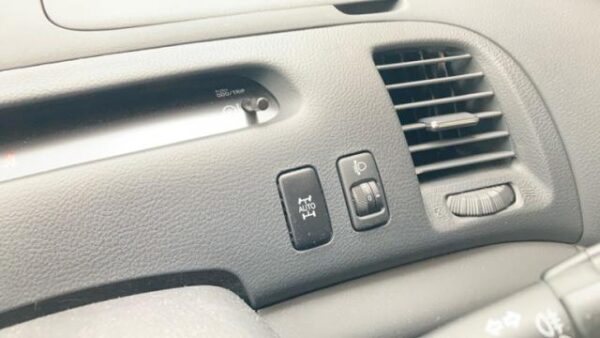 Ref:AUX-20140739 TOYOTA ESTIMA 2004 - Image 19
