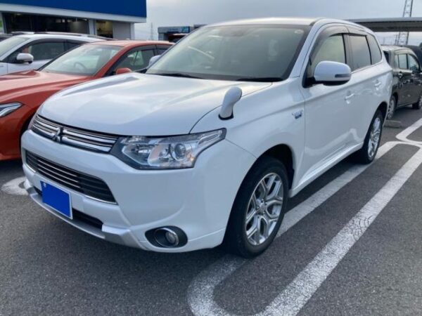 Ref:AUX-20140777 MITSUBISHI OUTLANDER PHEV 2014 - Image 2