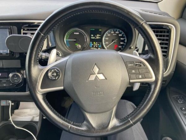 Ref:AUX-20140777 MITSUBISHI OUTLANDER PHEV 2014 - Image 17