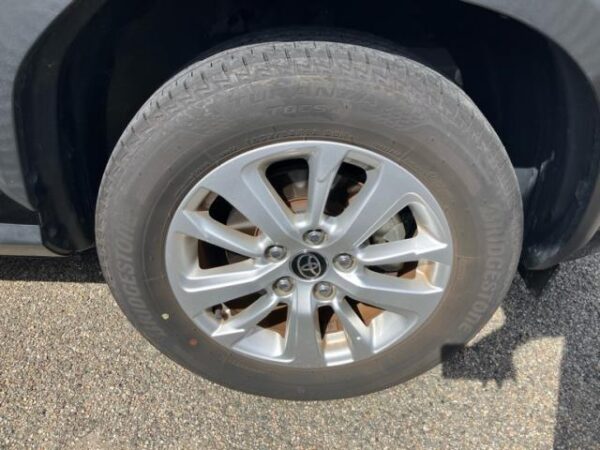 Ref:AUX-20140825 TOYOTA YARIS CROSS 2022 - Image 13