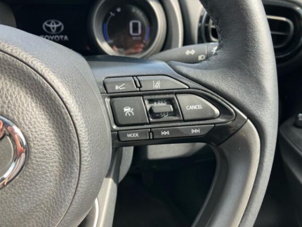 Ref:AUX-20140825 TOYOTA YARIS CROSS 2022 - Image 15