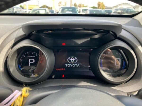 Ref:AUX-20140825 TOYOTA YARIS CROSS 2022 - Image 16