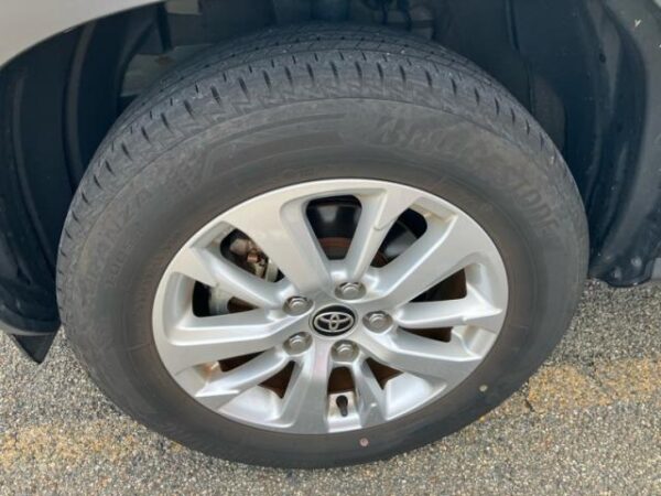 Ref:AUX-20140825 TOYOTA YARIS CROSS 2022 - Image 6