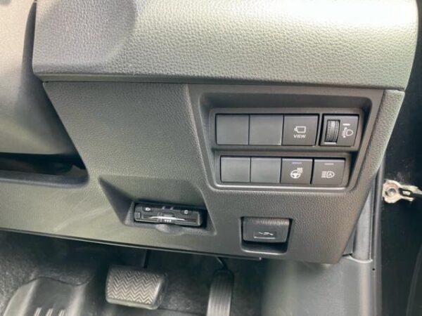 Ref:AUX-20140825 TOYOTA YARIS CROSS 2022 - Image 10